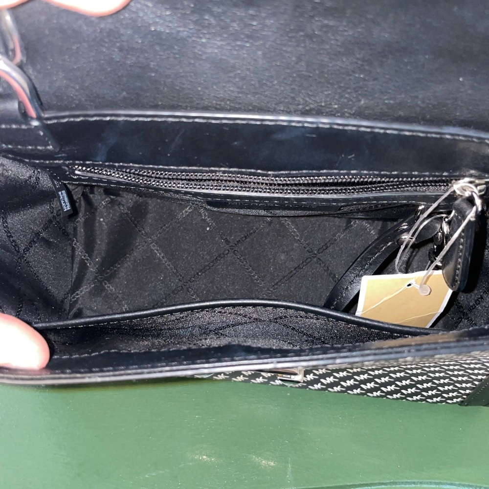 Michael Kors Bag - Picture 4 of 4